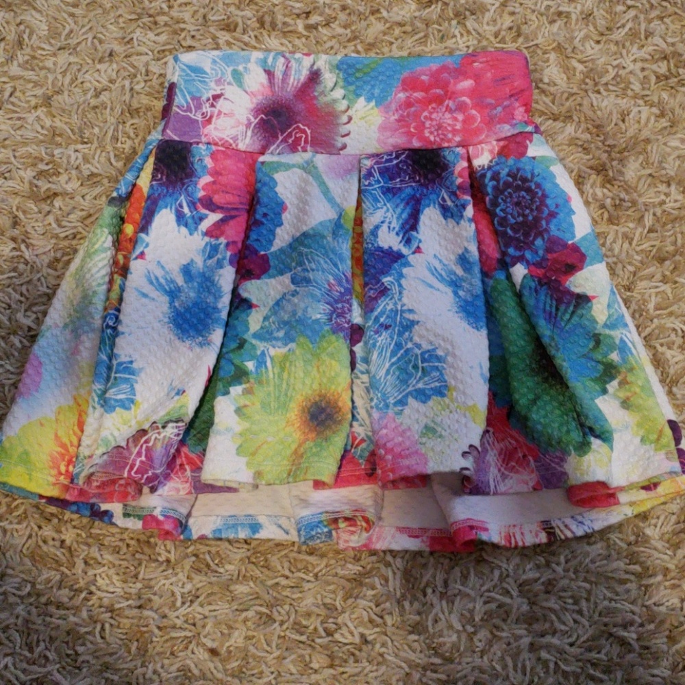 girls skirt
